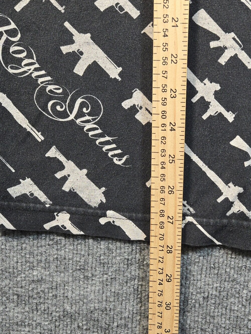 Rogue Status All Over Gun Print T-Shirt Black Men's Medium Vintage Streetwear - Picture 10 of 10